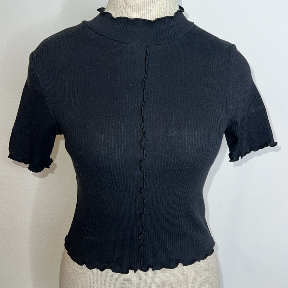Factorie Lettuce Leaf Trim Mock Turtleneck